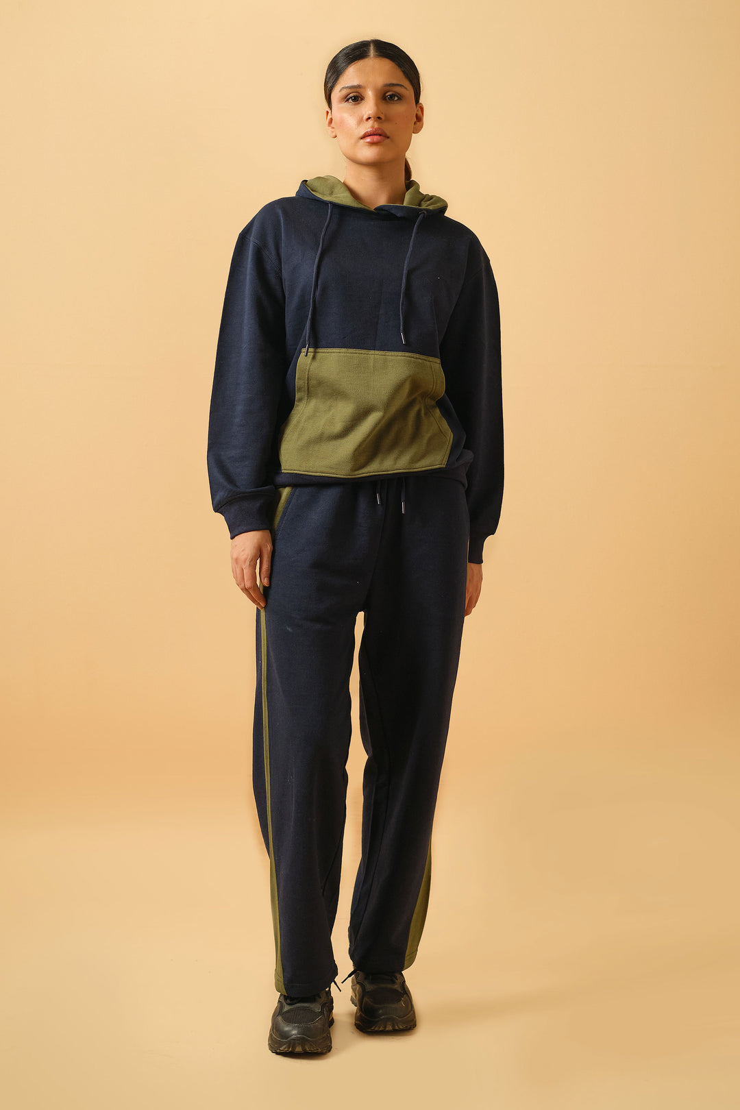 Contrasting Hues Separates